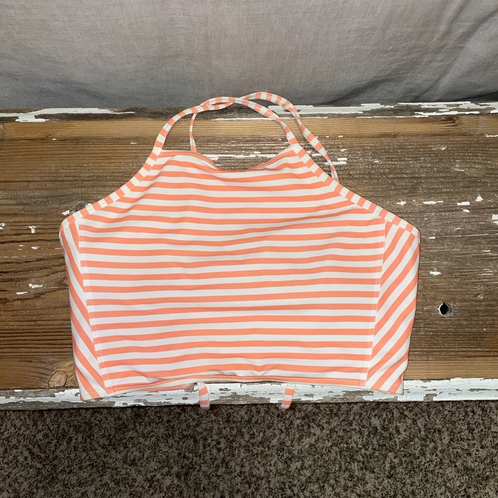 Albion fit switchback crop size Medium